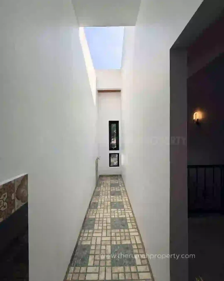 Jual Rumah Cinere Estate One Gate, Berportal dan Keamanan 24 Jam (7)