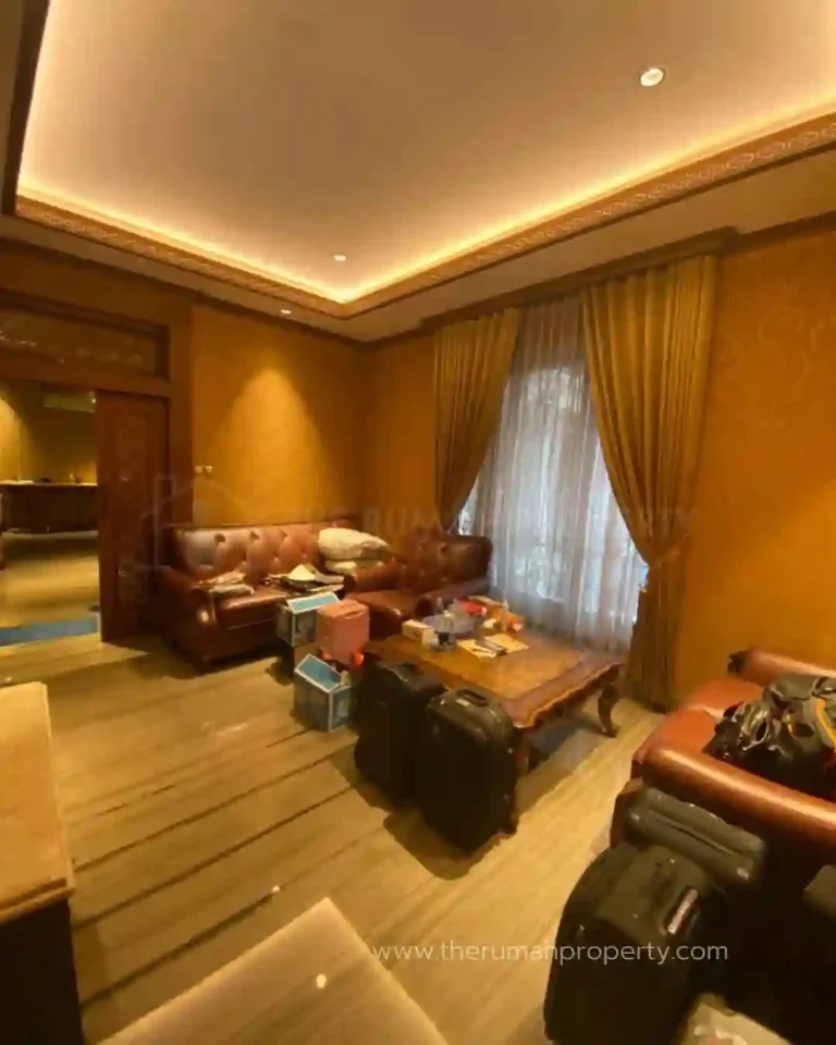 Jual Rumah Jatipadang Pasar Minggu Jakarta Selatan Ada Kolam Renang (3)