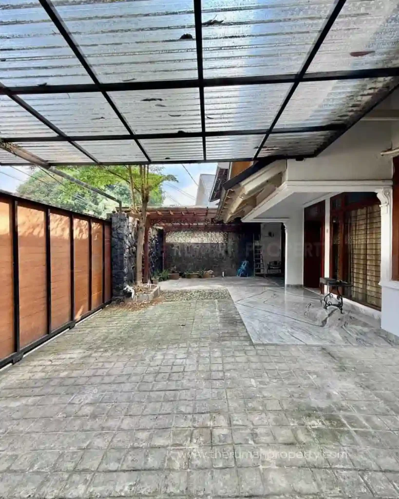 Rumah Bagus Kebayoran Baru 2 Lantai Unit Rapi dan Siap Huni (2)
