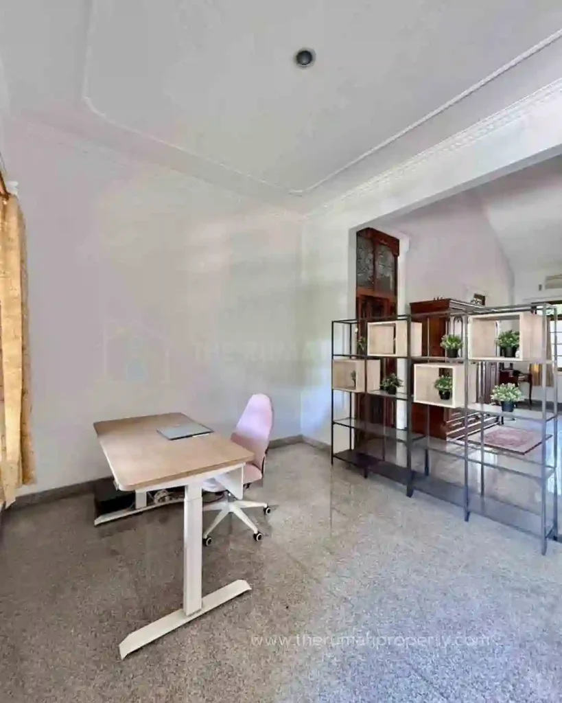 Rumah Dijual di Jalan Mendawai Jakarta Selatan Dalam Komplek (4)