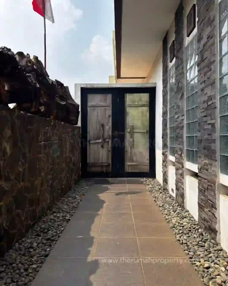 Dijual Rumah Dalam Komplek Perumahan Elit di Alam Sutera Lingkungan Tenang (3)