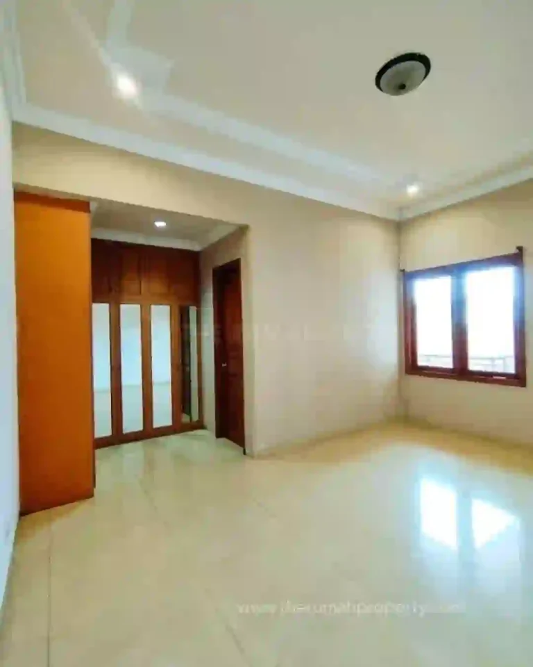 Jual Cepat Rumah Bagus 2 Lantai di Pejaten Barat Lingkungan Tenang (7)