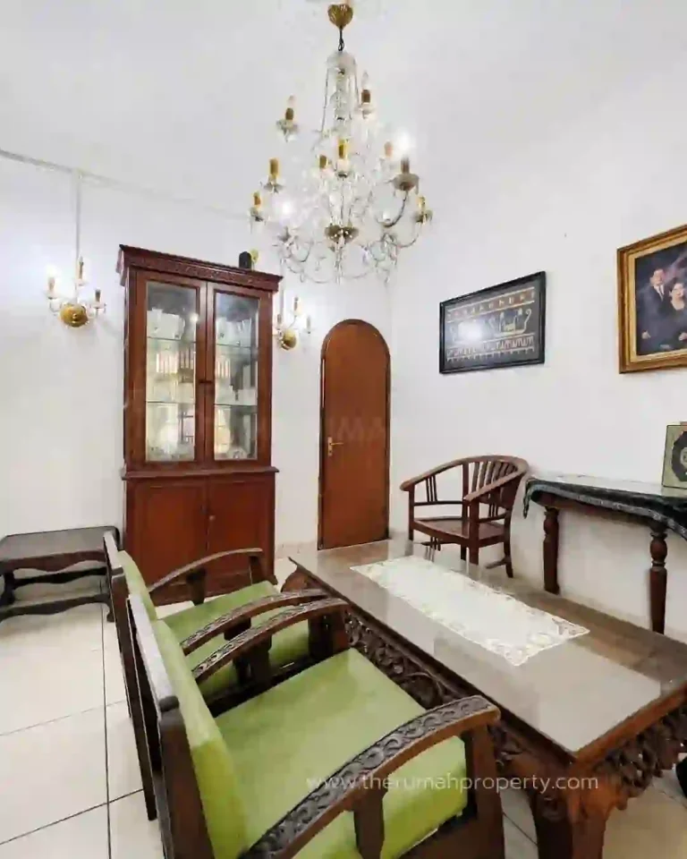 Jual Rumah 2 Lantai Siap Huni di Pondok Indah Dekat Mal (4)
