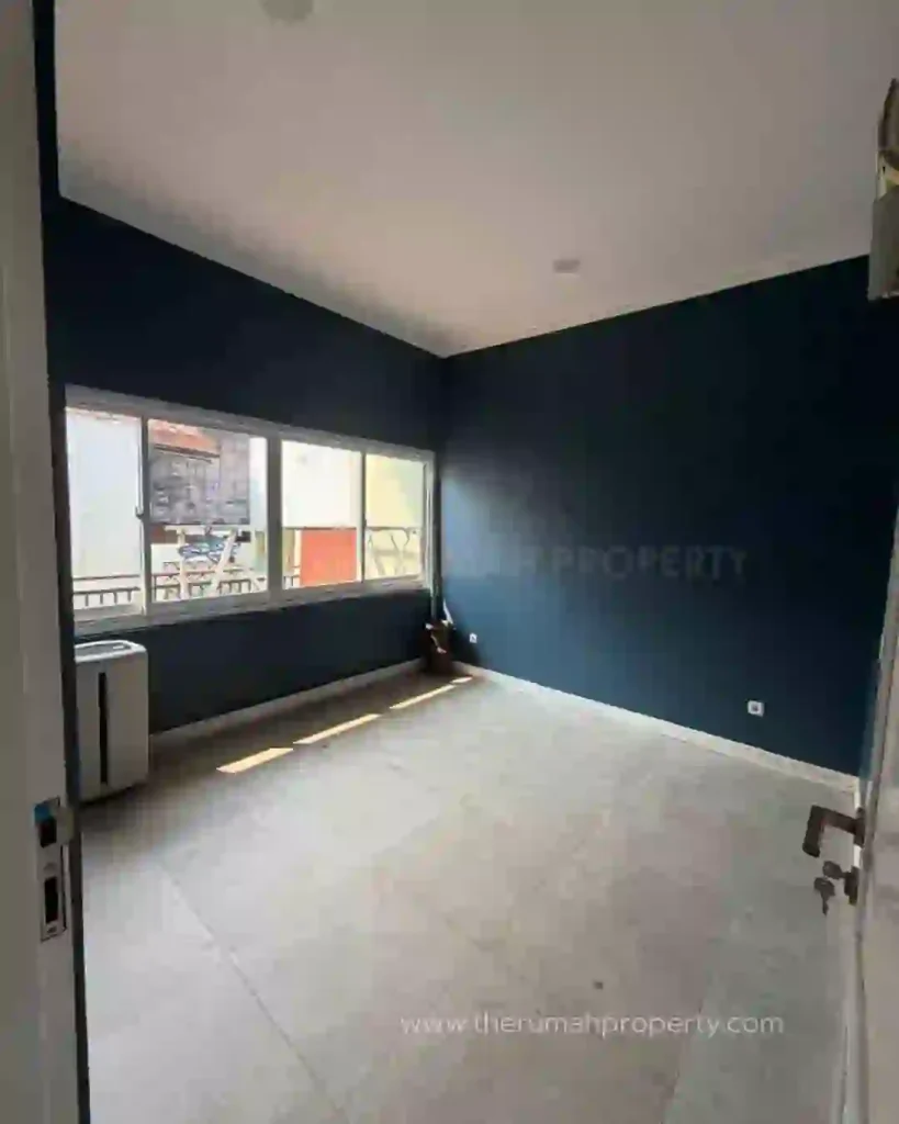 Jual Rumah Eramas 2000 Jakarta Timur Siap Huni Dalam Komplek (9)