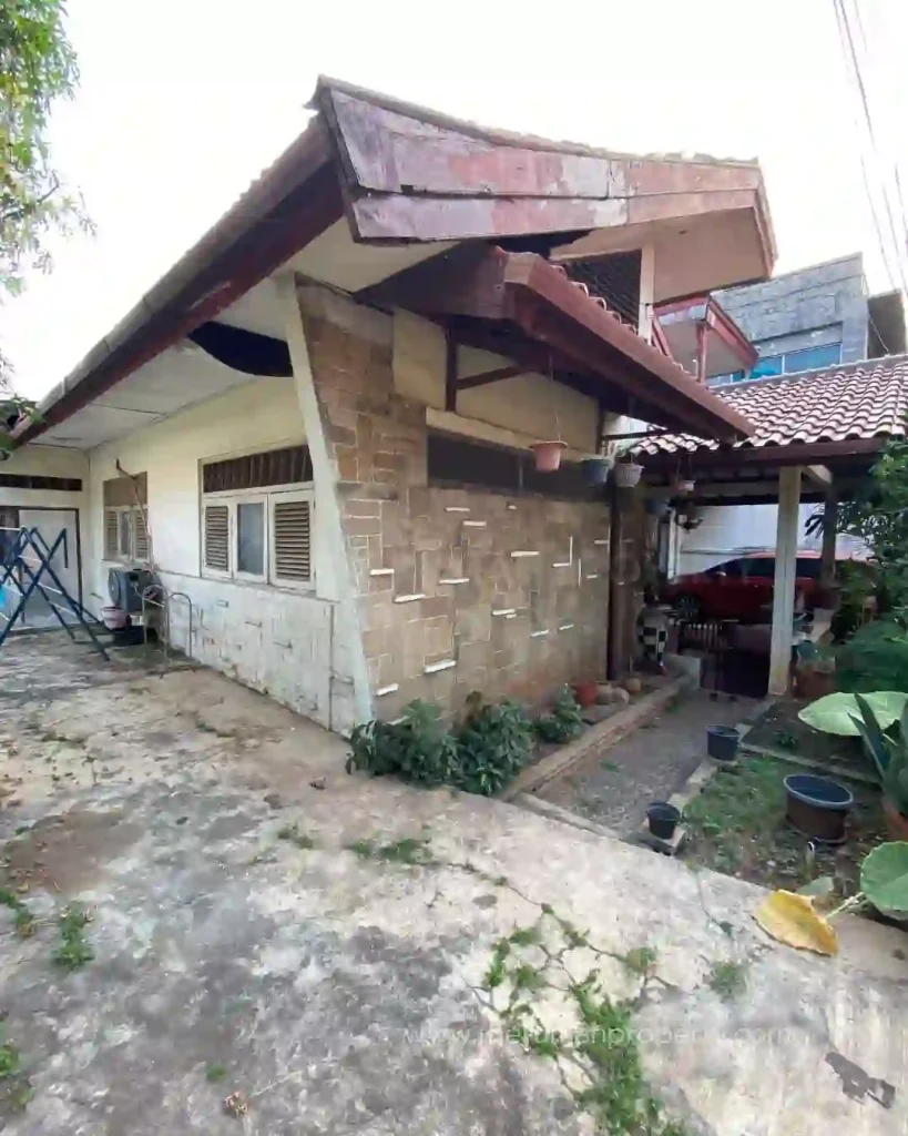 Jual Rumah Hook di Tebet Jakarta Selatan 1 Lantai Posisi Hook (8)