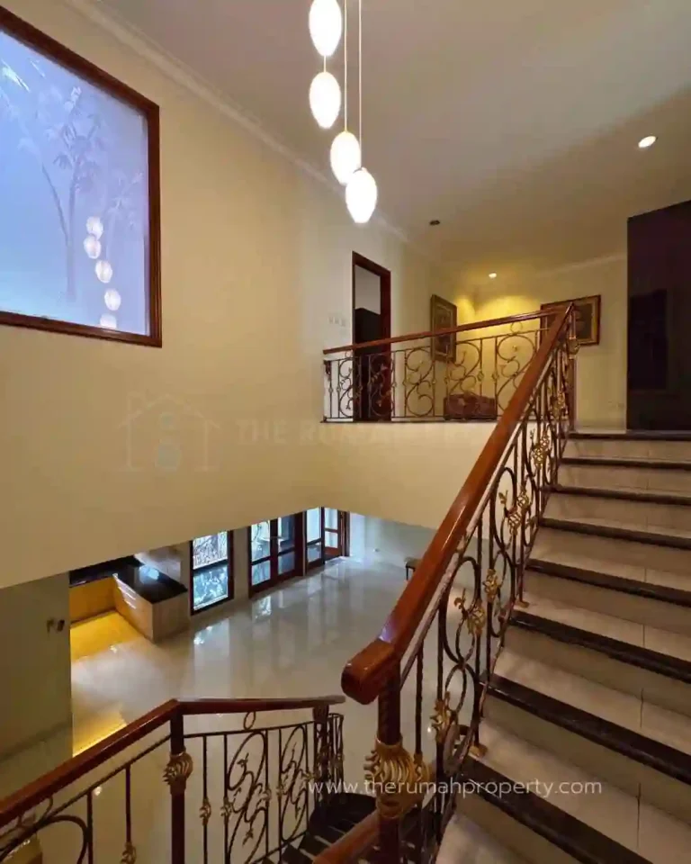 Jual Rumah Kemang Dalam Parkir Luas Kondisi Bagus (6)