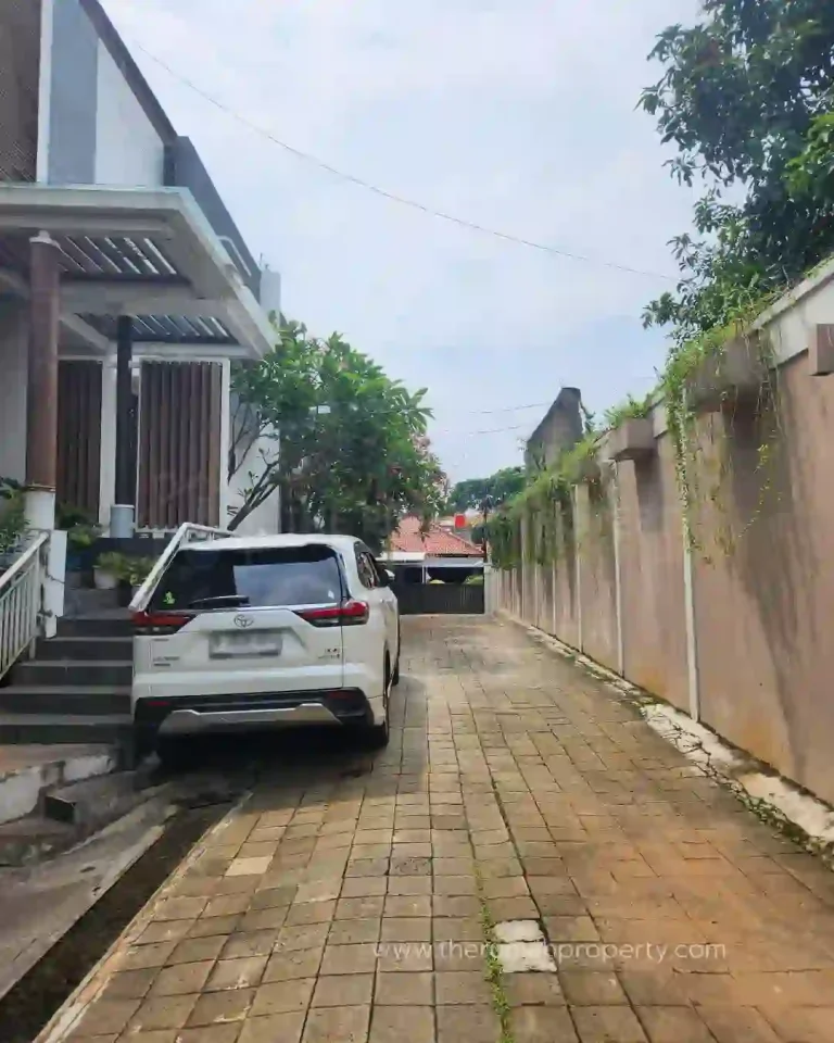 Jual Rumah Kemang Private Pool Dalam Cluster (2)