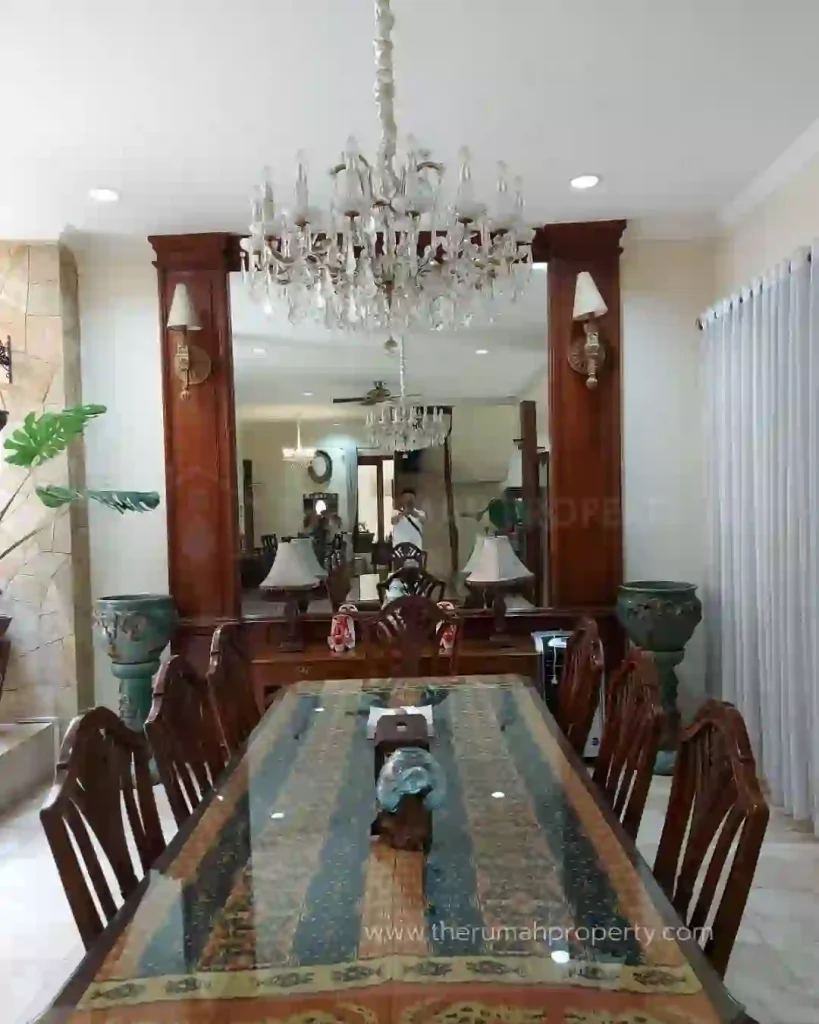 Jual Rumah Lokasi Premium di Cipete Semi Furnished Hadap Barat (10)