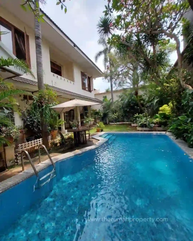 Jual Rumah Lokasi Premium di Cipete Semi Furnished Hadap Barat (5)