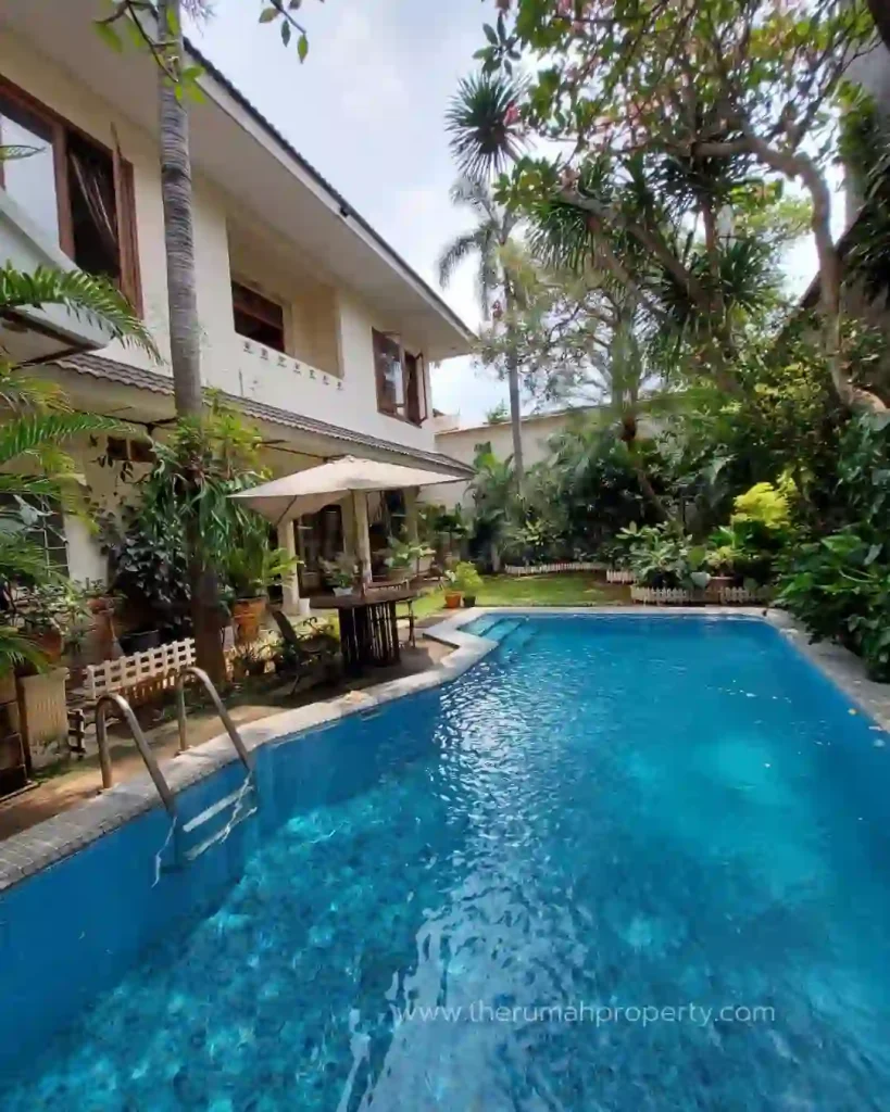 Jual Rumah Lokasi Premium di Cipete Semi Furnished Hadap Barat (5)