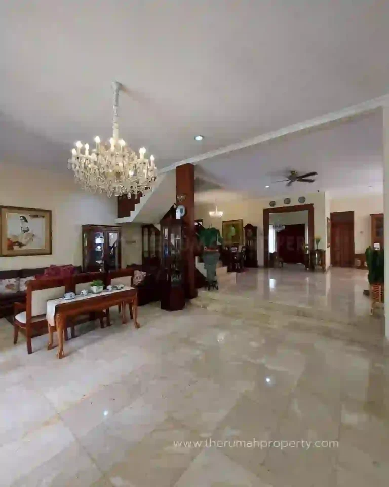 Jual Rumah Lokasi Premium di Cipete Semi Furnished Hadap Barat (9)