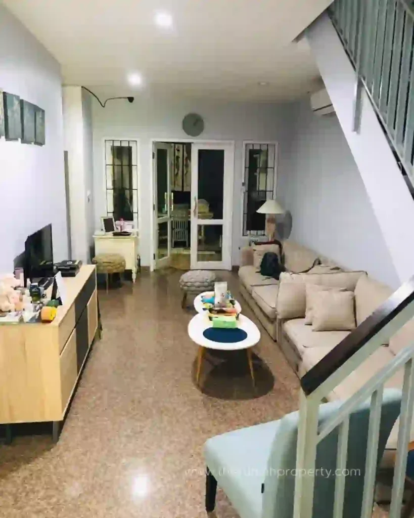 Rumah Akses Mudah ke Blok M, Lippo Mal Kemang 1 Lantai 4 Kamar di Cipete (4)