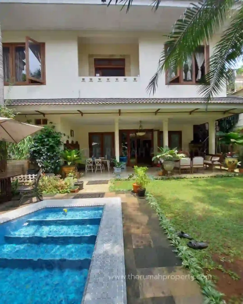 Rumah Asri Private Pool Dijual di Cipete Jakarta Selatan (4)