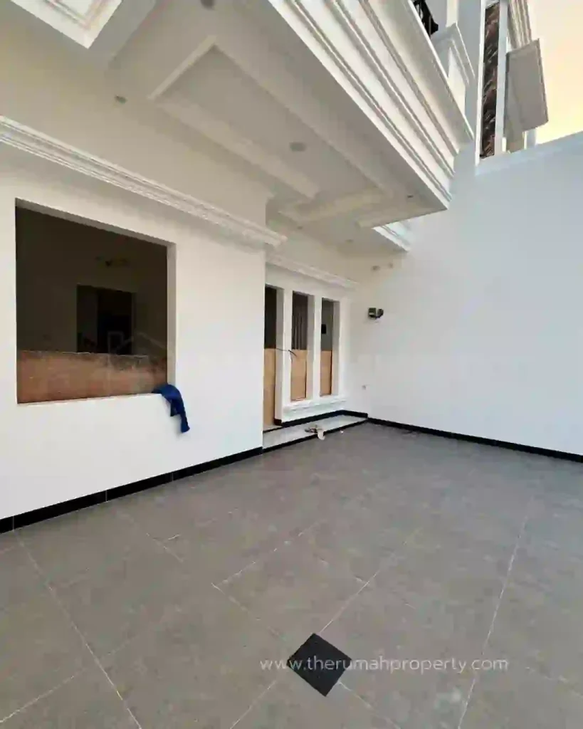 Rumah Baru Desain Modern Klasik Kebagusan Jakarta Selatan Free Kitchen Set dan AC (2)