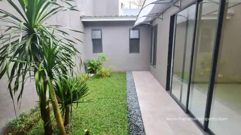 Rumah Baru Semi Furnished Dalam Komplek Jatinegara Jakarta Timur (4)