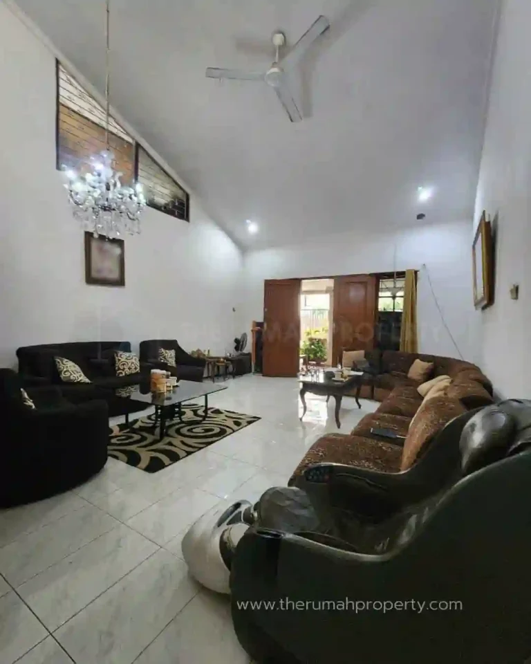 Rumah Blok M Kebayoran Baru Jakarta Selatan hanya Hitung Tanah (3)