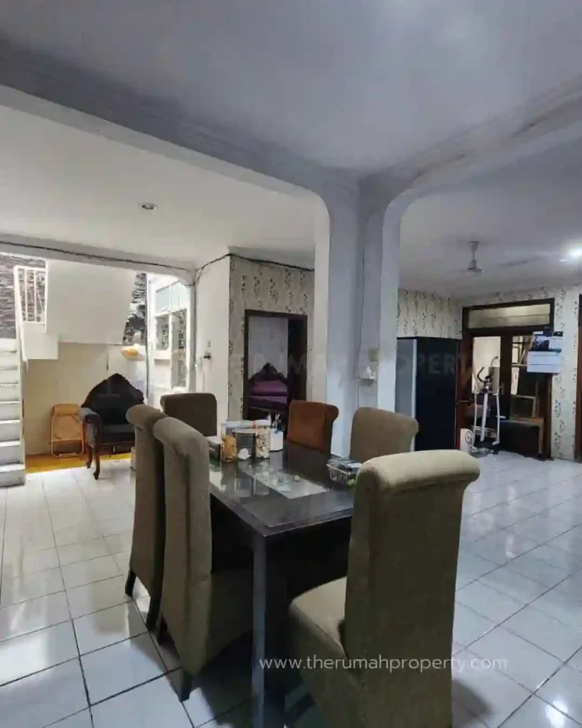 Rumah Blok M Kebayoran Baru Jakarta Selatan hanya Hitung Tanah (4)