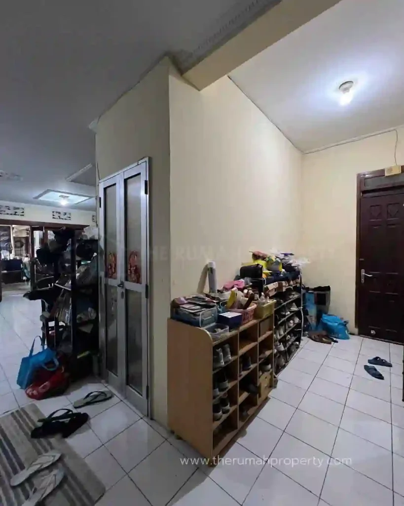 Rumah Dalam Komplek Lebak Bulus Dekat ke MRT Jakarta (9)