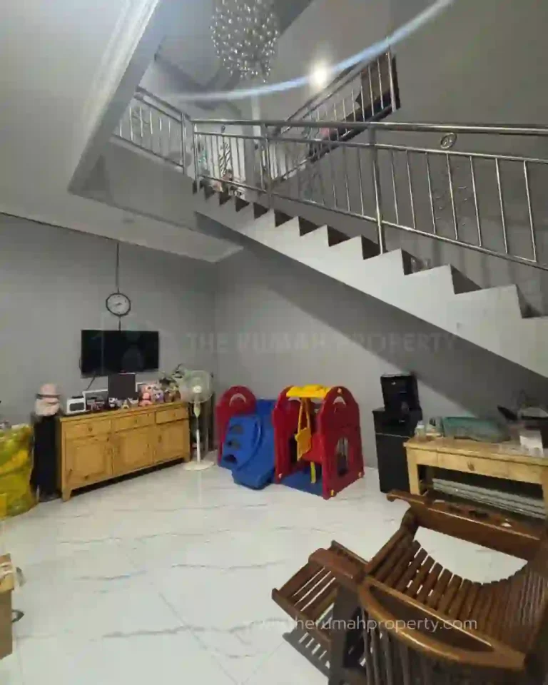 Rumah Dalam Komplek di Jatiwaringin Dekat Pos Security dan Masjid (4)