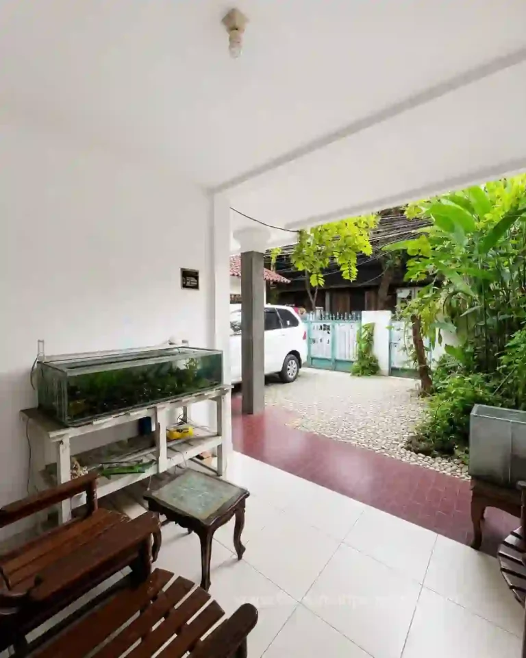 Rumah Dekat Pondok Indah Mal Lokasi Strategis (3)