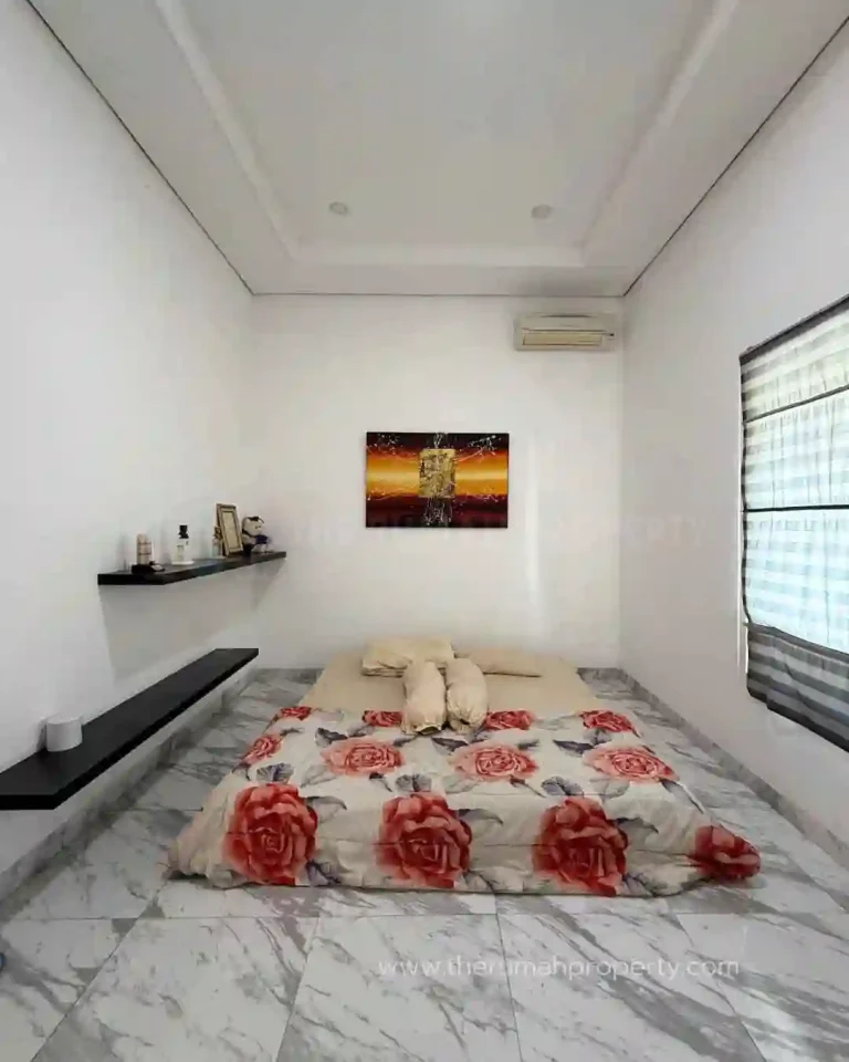 Rumah Dijual Bukit Cinere Indah Posisi Hook Perumahan Nyaman (9)