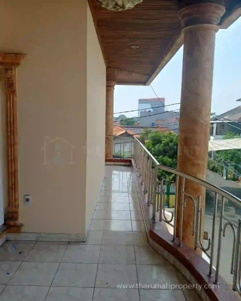 Rumah Dijual di Duren Sawit Akses Jalan 2 Mobil Dekat ke Mal dan Stasiun (10)