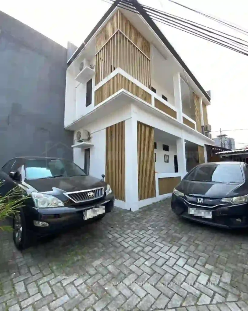 Rumah Kost Dijual di Menteng Matraman Jakpus 2 Lantai 4 Kamar Cocok Untuk Invest (4)