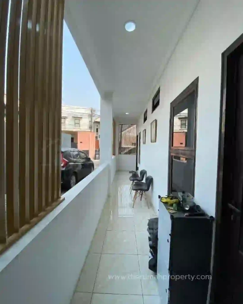 Rumah Kost Dijual di Menteng Matraman Jakpus 2 Lantai 4 Kamar Cocok Untuk Invest (8)