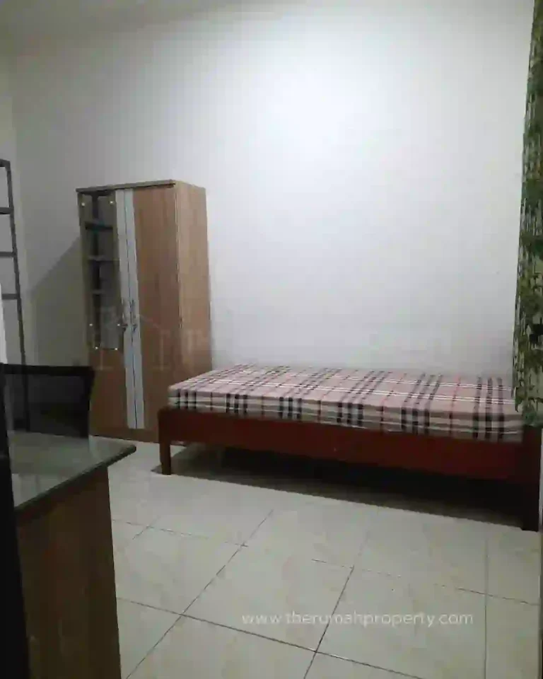 Rumah Kost Harga Murah Posisi Hook di Matraman Menteng Jakarta Pusat (10)