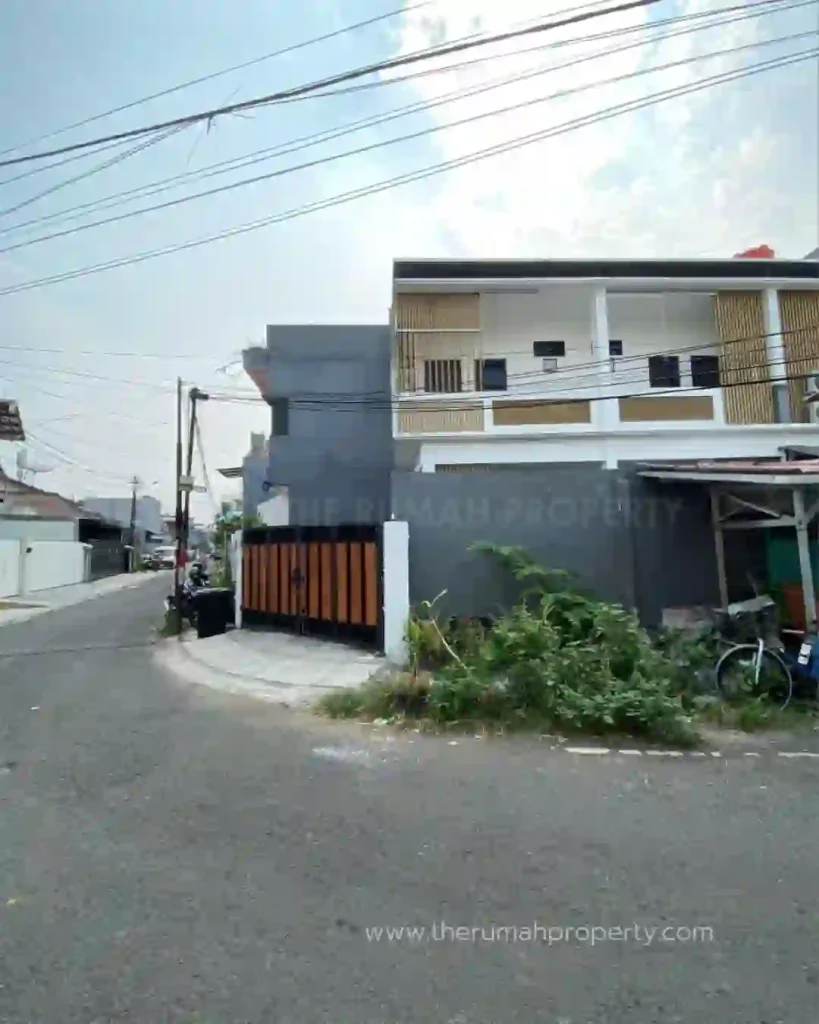 Rumah Kost Harga Murah Posisi Hook di Matraman Menteng Jakarta Pusat (3)