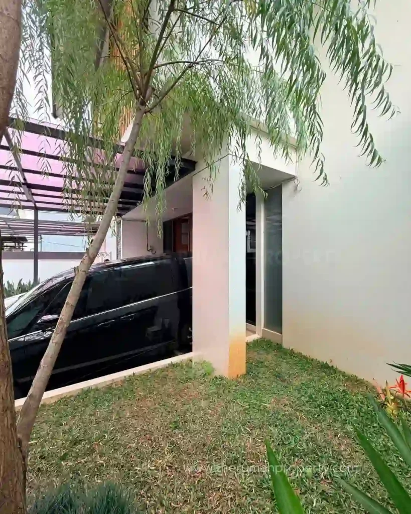Rumah Modern 2 Lantai Posisi Hook Unit Full Furnished Cipete (2)