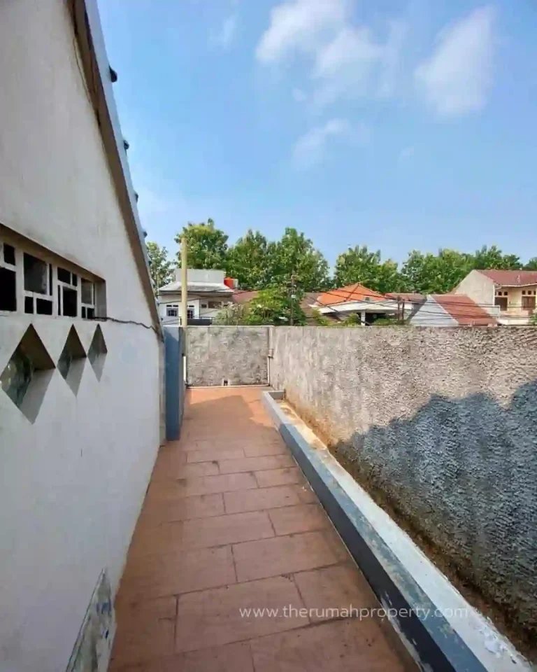 Rumah Pancoran Jaksel 2 Lantai Sudah Renovasi dan Rapi (8)