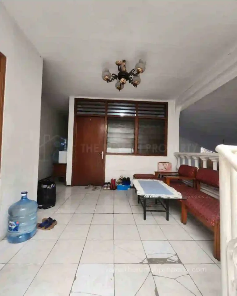 Rumah Tua Dijual Hitung Tanah Kebayoran Baru Ada 3 Kamar Kost (7)