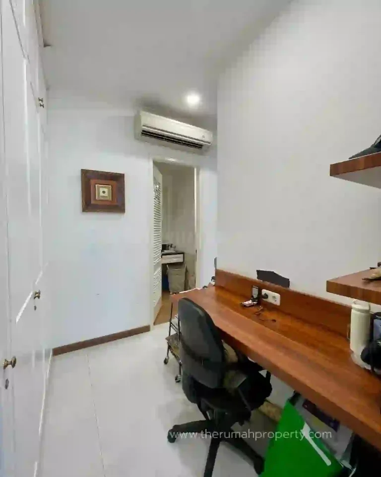 Rumah Veteran Bintaro Siap Huni Desain Modern Tropis dekat ke Bintaro dan Pondok Pinang (9)