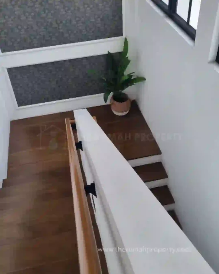 Rumah Veteran Jakarta Selatan Unit Bagus 2 Lantai 3 Kamar dengan Rooftop (10)
