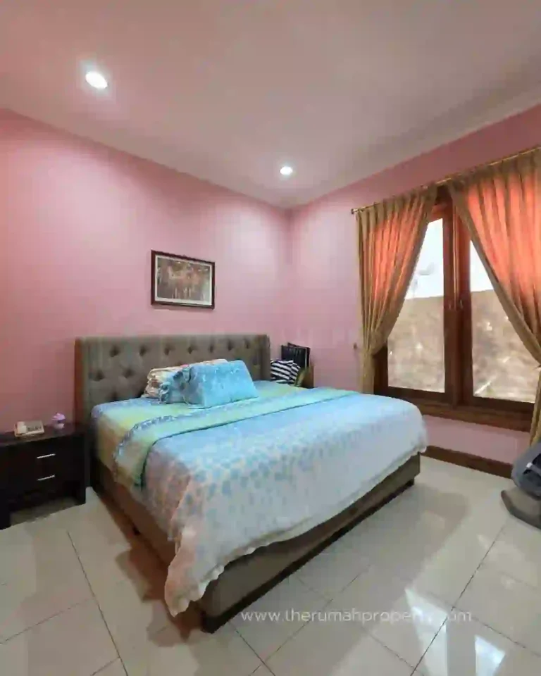 Rumah dijual Harga dibawah NJOP di Kebagusan Tanah Luas dengan Kolam Renang Pribadi (10)