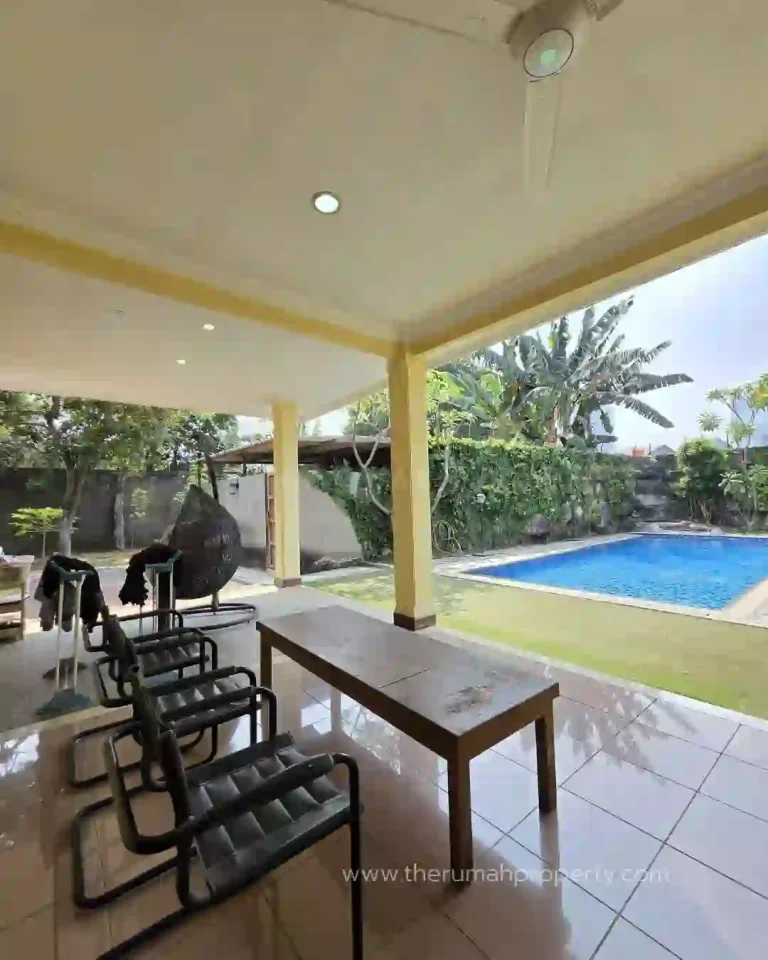 Rumah dijual Harga dibawah NJOP di Kebagusan Tanah Luas dengan Kolam Renang Pribadi (2)