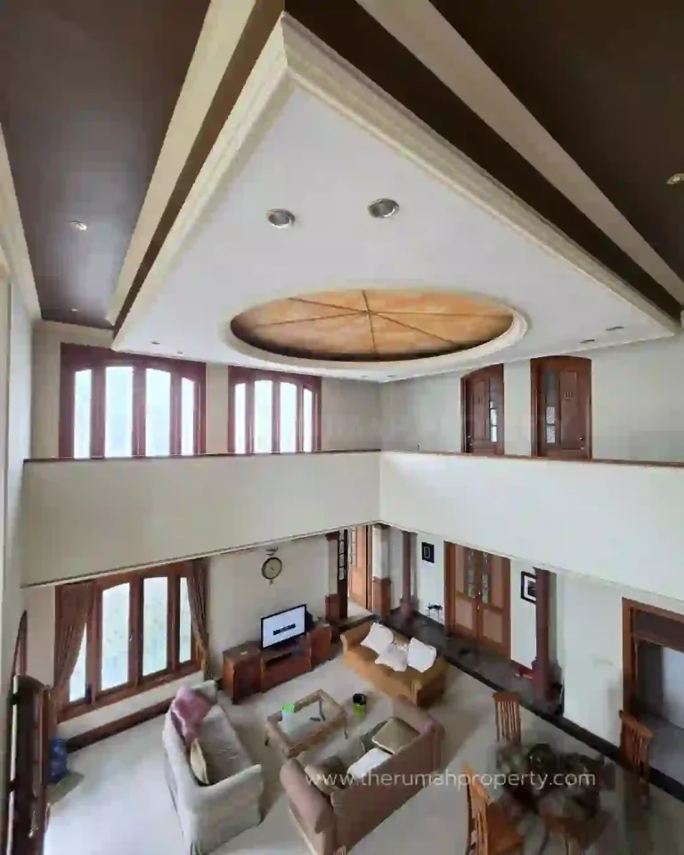 Rumah dijual Harga dibawah NJOP di Kebagusan Tanah Luas dengan Kolam Renang Pribadi (8)