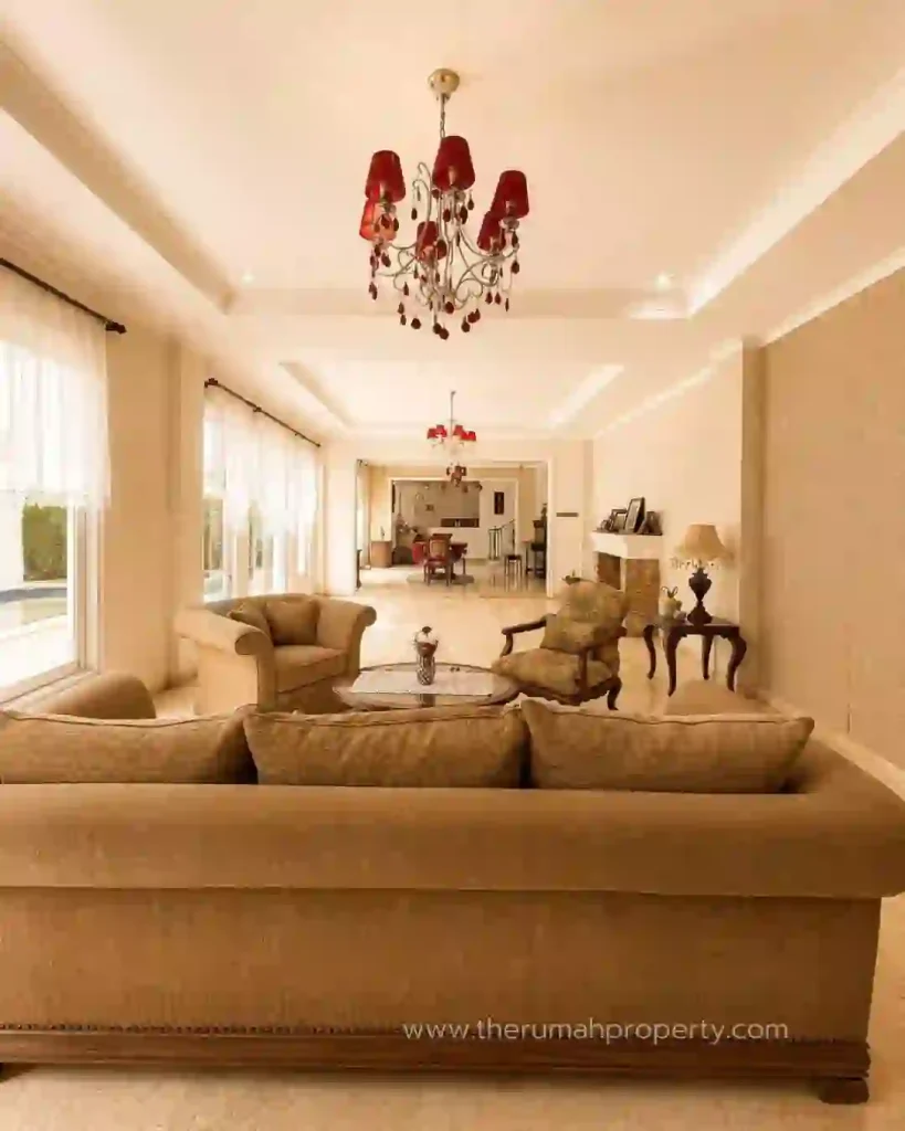 Turun Harga Drastis Rumah Kemang 2 Lantai 9 Kamar Private Pool (3)