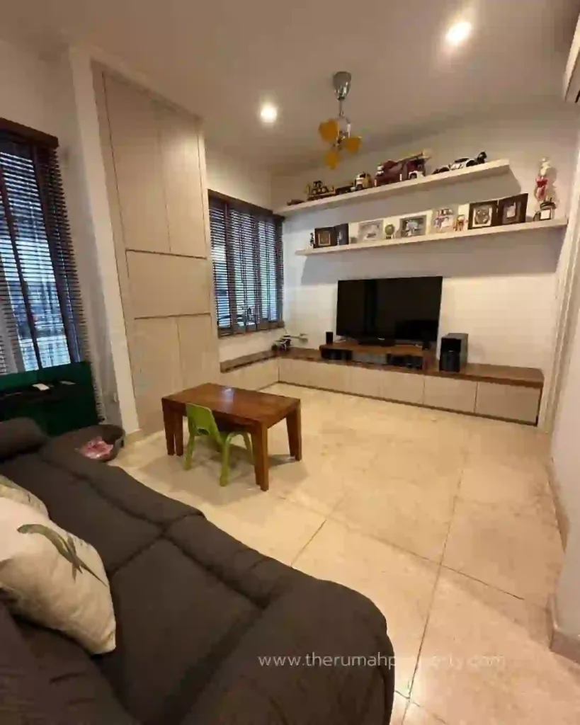 Dijual Rumah Hook Cluster Elit Lebak Bulus Cirendeu Semi Furnished Akses Mudah MRT (5)