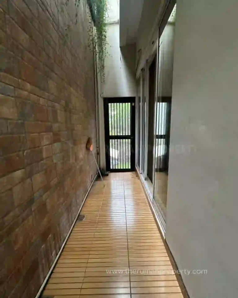Dijual Rumah Hook Cluster Elit Lebak Bulus Cirendeu Semi Furnished Akses Mudah MRT (8)
