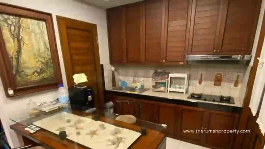 Dijual Rumah di Bintaro Sektor 3A Ada Mess Karyawan Unit Fully Furnished (7)