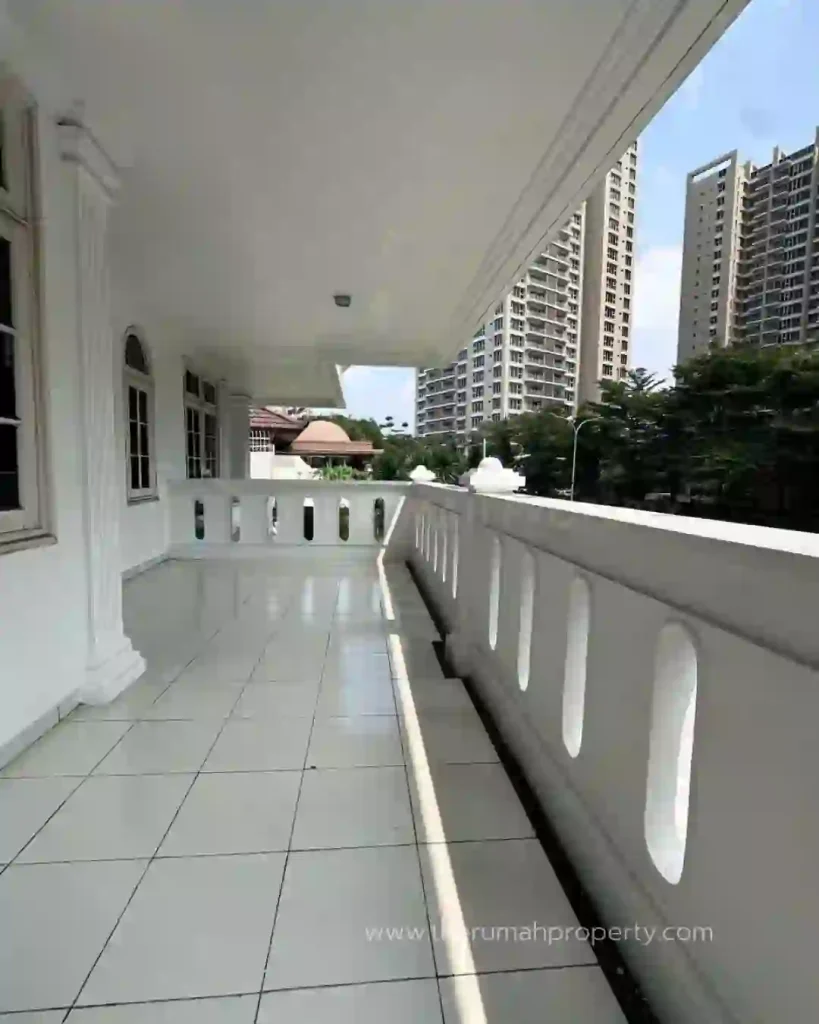 Dijual Rumah di Jalan Kartika Utama Main Road Access Premium & Strategis Location (2)