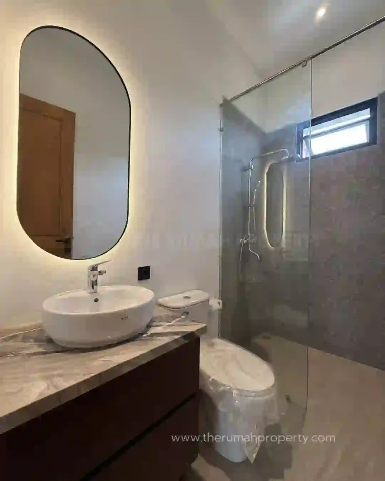 For Sale Brand New House Semi Furnished Lingkungan Tenang di Cipete (10)
