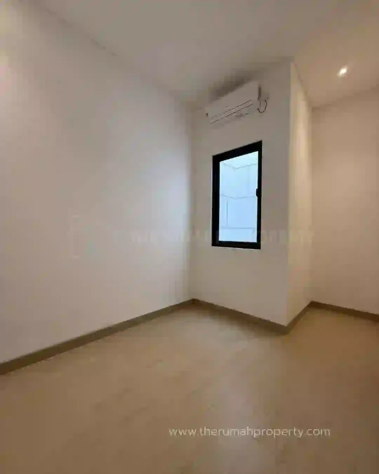 For Sale Brand New House Semi Furnished Lingkungan Tenang di Cipete (9)
