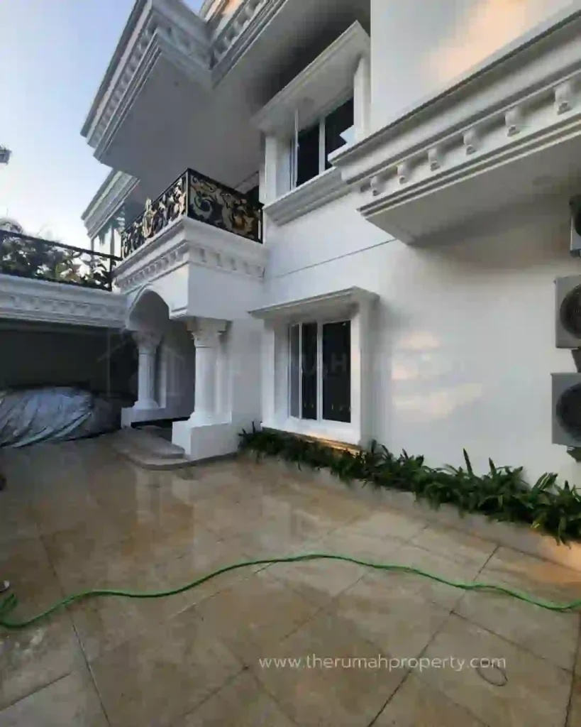 For Sale Brand New Luxury House American Classic Private Pool Dekat AEON Mal Tanjung Barat (3)