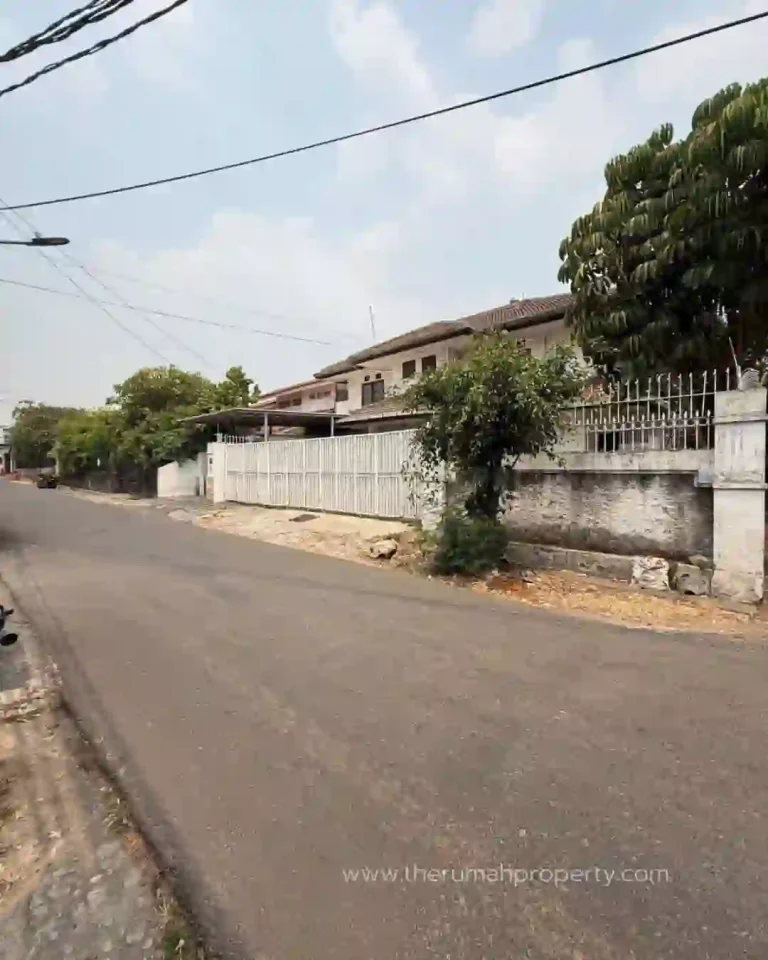 For Sale Cipete Rumah Terawat Dengan Kolam Renang Pribadi Siap Huni (3)