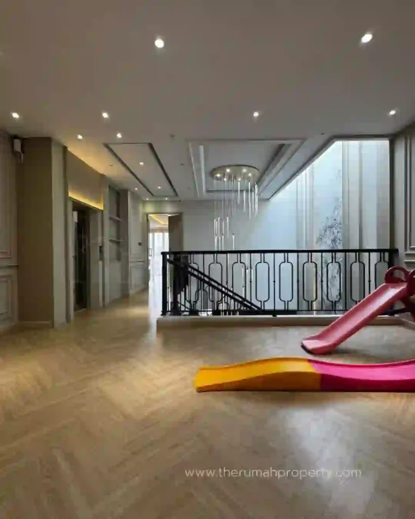 For Sale Luxury House Jagakarsa Fully Furnished Private Lift & Swimming Pool (7)