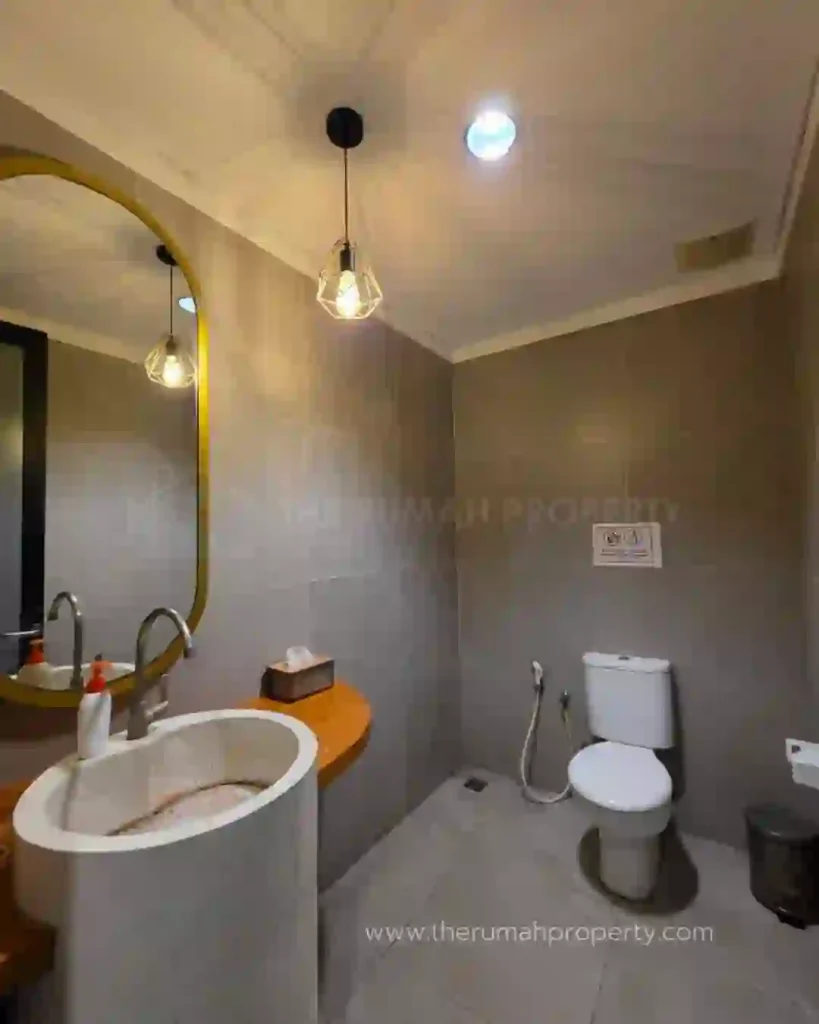 Gedung Dijual di Jalan Ir
