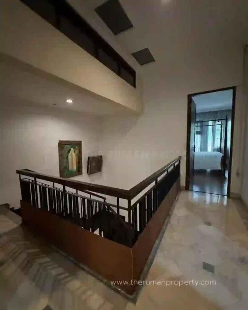 Jual Rumah Full Furnished di Panorama Townhouse Lebak Bulus Cluster Elit Keamanan 24 Jam (8)